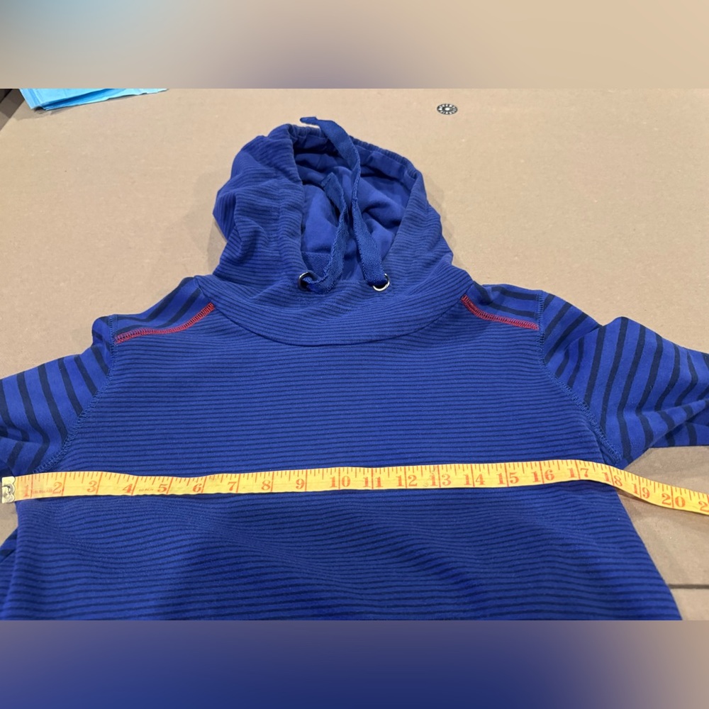 5/$25 cotton blend blue striped hoodie L